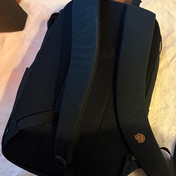 Fjallraven Raven 20 - Black - Picture 3 of 5